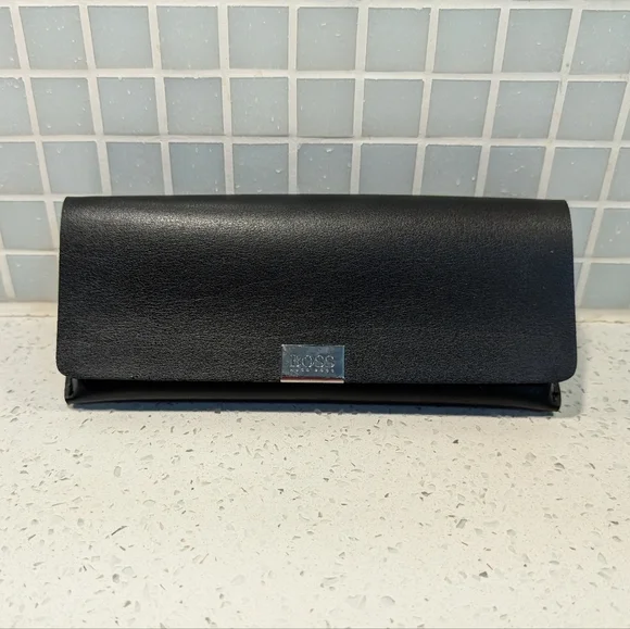 Hugo Boss Glasses Case - Picture 2 of 6